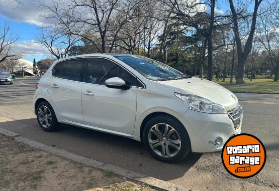 Autos - Peugeot 208 2016 Nafta 72000Km - En Venta