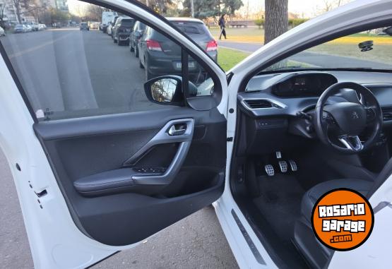Autos - Peugeot 208 2016 Nafta 72000Km - En Venta