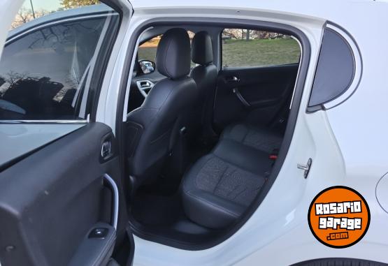 Autos - Peugeot 208 2016 Nafta 72000Km - En Venta