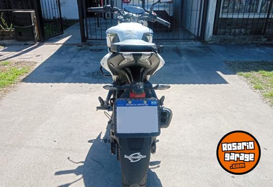 Motos - Bajaj Rouser N250 2025 Nafta 5800Km - En Venta