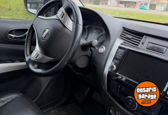 Camionetas - Nissan Frontier 2.3 Dc 4X4 Le 2021 Diesel 170000Km - En Venta