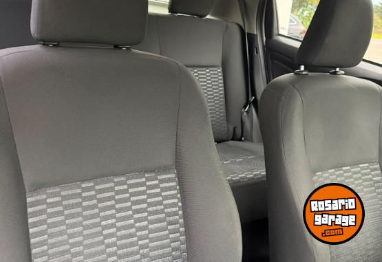 Autos - Toyota Etios xls full 2015 Nafta 93000Km - En Venta