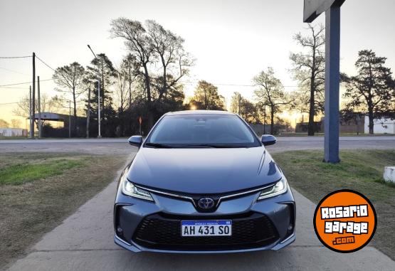 Autos - Toyota Corolla XEI HV 1.8 ECVT 2025 Electrico / Hibrido 8800Km - En Venta