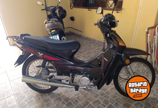 Motos - Motomel DLX 2023 Nafta 15000Km - En Venta
