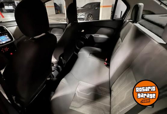 Autos - Renault Logan Expression 2015 GNC 138000Km - En Venta