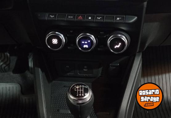 Autos - Renault DUSTER ICONIC 1,3 4X4M/T 2026 Nafta 2Km - En Venta