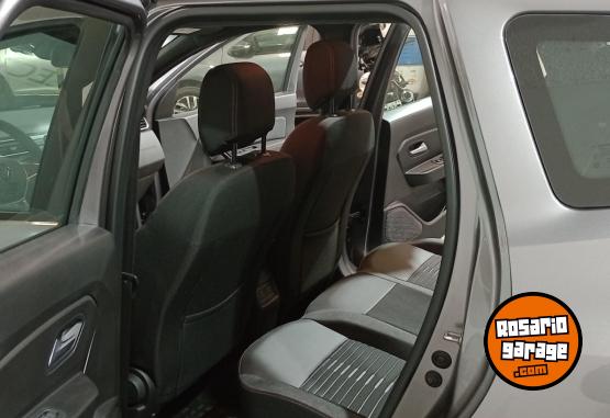 Autos - Renault DUSTER ICONIC 1,3 4X4M/T 2026 Nafta 2Km - En Venta