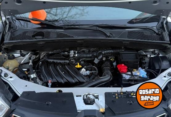Utilitarios - Renault Kangoo STEPWAY 5 asientos 2023 Nafta 86000Km - En Venta