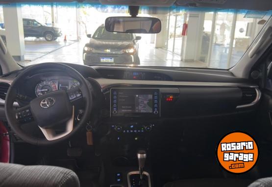 Camionetas - Toyota HILUX 4X2 SRV AT 2021 Diesel 133000Km - En Venta