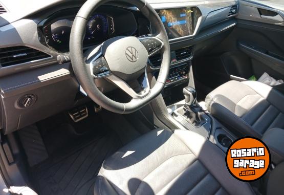 Autos - Volkswagen Taos highline 2024 Nafta 26300Km - En Venta