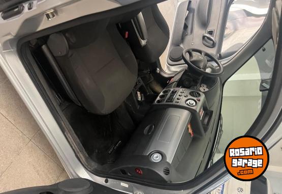 Utilitarios - Citroen Berlingo 2013 GNC 142000Km - En Venta