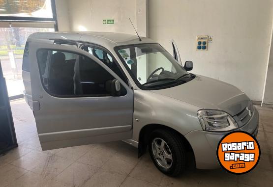 Utilitarios - Citroen Berlingo 2013 GNC 142000Km - En Venta