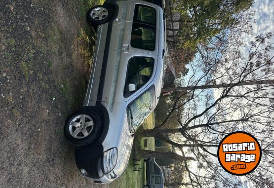 Utilitarios - Peugeot Partner patagónica 2016 Nafta 100000Km - En Venta