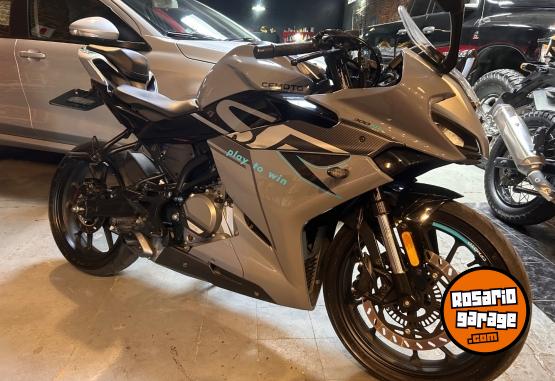 Motos - CF 300 se 2024 Nafta 12000Km - En Venta