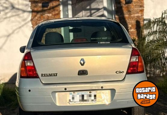 Autos - Renault Clio 2002 Diesel 200000Km - En Venta