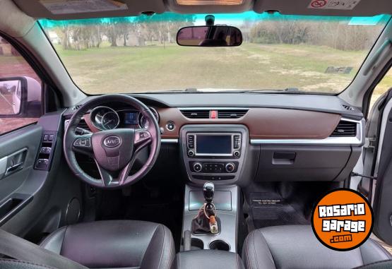 Camionetas - JAC T6 Luxury 2019 Diesel 104000Km - En Venta