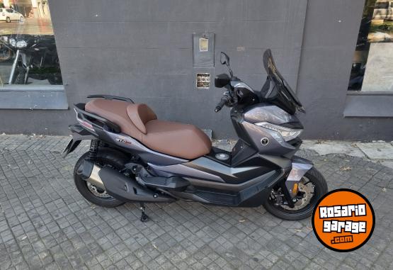 Motos - Voge SR4 MAX 2026 Nafta 1255Km - En Venta