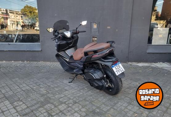 Motos - Voge SR4 MAX 2026 Nafta 1255Km - En Venta