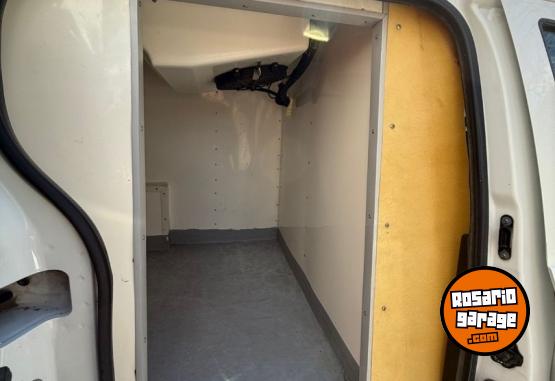 Utilitarios - Renault Kangoo express confort 2020 Diesel 171000Km - En Venta