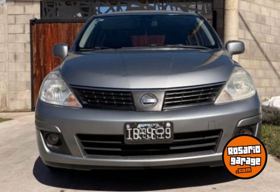 Autos - Nissan Tiida 2009 GNC 130000Km - En Venta