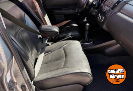 Autos - Nissan Tiida 2009 GNC 130000Km - En Venta