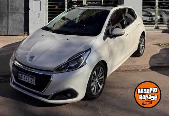 Autos - Peugeot 208 Feline 2018 Nafta 148000Km - En Venta