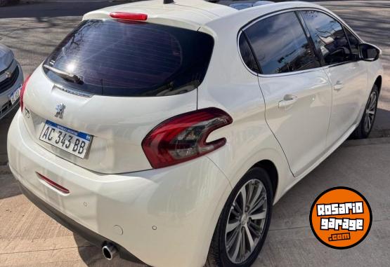 Autos - Peugeot 208 Feline 2018 Nafta 148000Km - En Venta