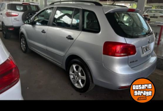 Autos - Volkswagen Suran trendline 2012 Nafta 124700Km - En Venta