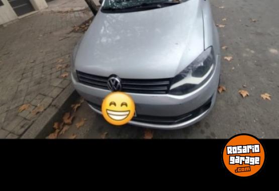 Autos - Volkswagen Suran trendline 2012 Nafta 124700Km - En Venta
