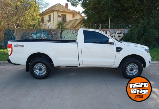 Camionetas - Ford RANGER CAB SIMPLE 4X4 2022 Diesel 35000Km - En Venta