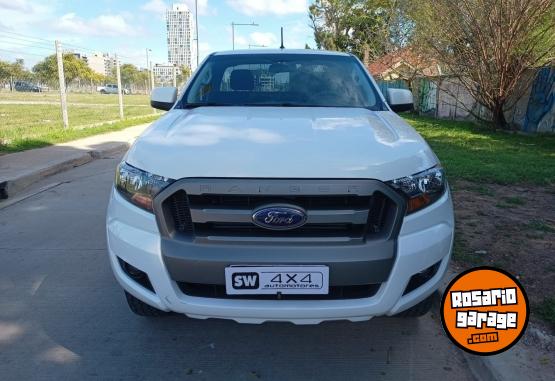 Camionetas - Ford RANGER CAB SIMPLE 4X4 2022 Diesel 35000Km - En Venta