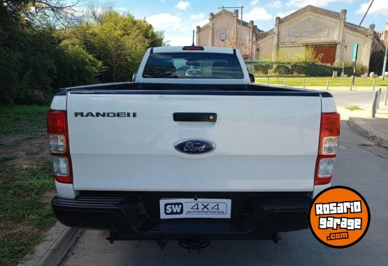 Camionetas - Ford RANGER CAB SIMPLE 4X4 2022 Diesel 35000Km - En Venta