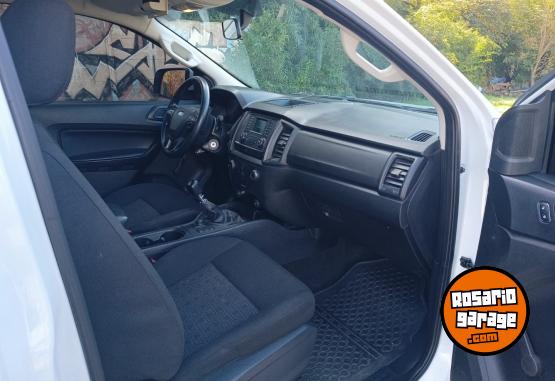 Camionetas - Ford RANGER CAB SIMPLE 4X4 2022 Diesel 35000Km - En Venta