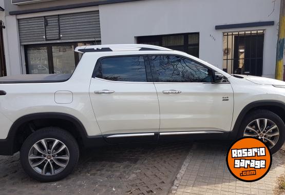 Camionetas - Fiat Fiat toro 2020 volcano 2020 Diesel 80000Km - En Venta