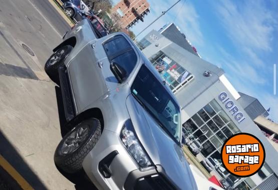 Camionetas - Toyota Hilux 2021 Diesel 137000Km - En Venta
