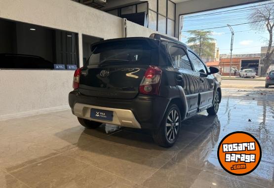 Autos - Toyota etios 2016 Nafta - En Venta