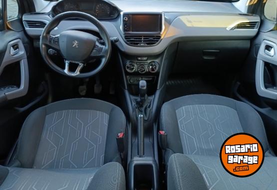 Autos - Peugeot 208 2016 Nafta 92000Km - En Venta