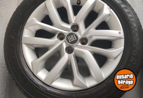 Accesorios para Autos - Llantas 15 Fiat Cronos muy buenas $500.000 las 4. NO BAJO PRECIO - En Venta