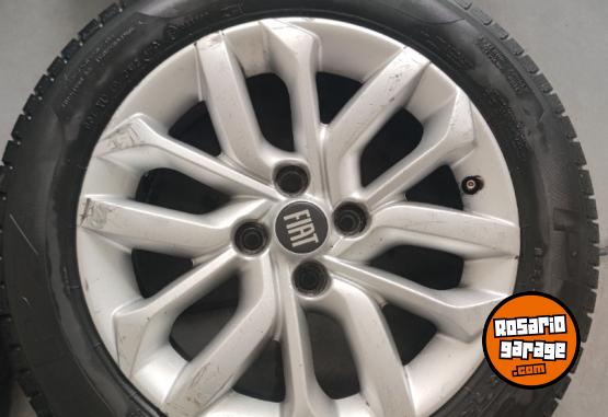 Accesorios para Autos - Llantas 15 Fiat Cronos muy buenas $500.000 las 4. NO BAJO PRECIO - En Venta