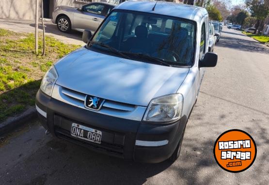 Utilitarios - Peugeot Partner furg�n 2015 GNC 116300Km - En Venta