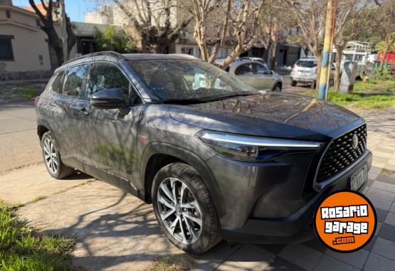 Autos - Toyota Corolla cross 2021 Electrico / Hibrido 140000Km - En Venta