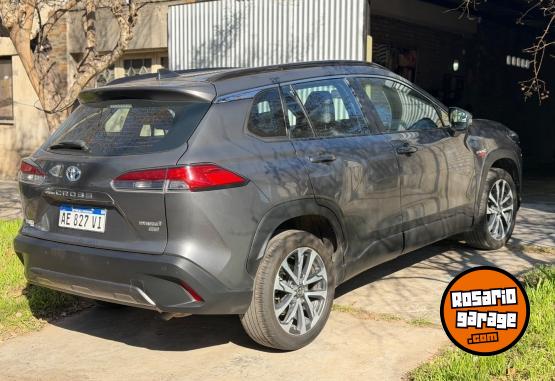 Autos - Toyota Corolla cross 2021 Electrico / Hibrido 140000Km - En Venta