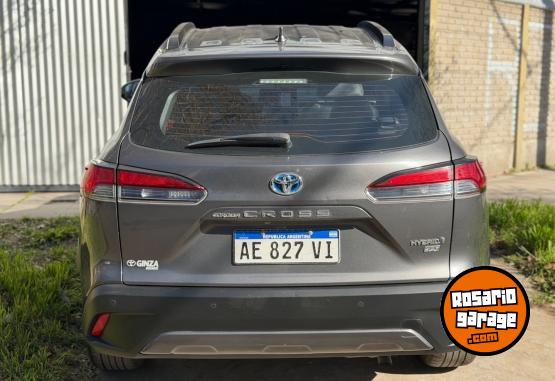 Autos - Toyota Corolla cross 2021 Electrico / Hibrido 140000Km - En Venta