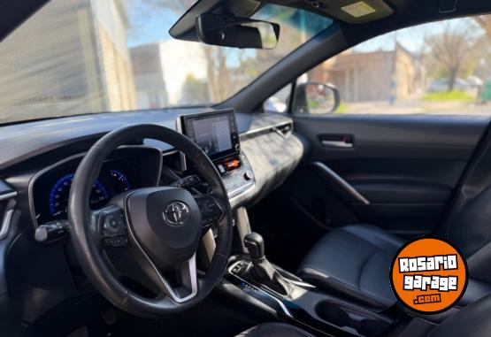 Autos - Toyota Corolla cross 2021 Electrico / Hibrido 140000Km - En Venta