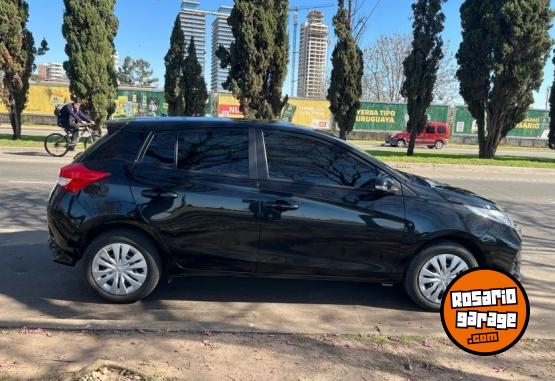 Autos - Toyota Yaris Xs 2025 Nafta 15000Km - En Venta