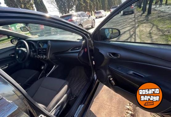Autos - Toyota Yaris Xs 2025 Nafta 15000Km - En Venta