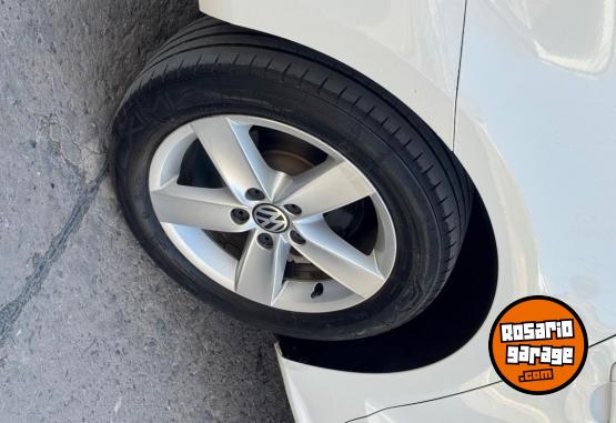 Autos - Volkswagen Vento Luxury 2.5 2012 Nafta 155000Km - En Venta