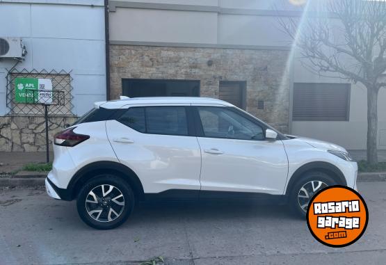 Camionetas - Nissan KICKS ADVANCE 2022 Nafta 81000Km - En Venta