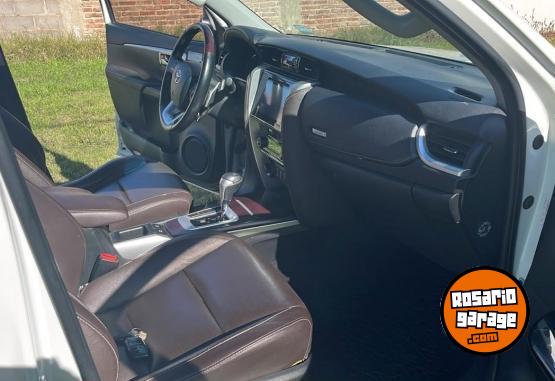 Camionetas - Toyota SW4  SRX 2017 Diesel 145000Km - En Venta
