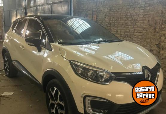 Autos - Renault CAPTUR 2019 Nafta 74500Km - En Venta